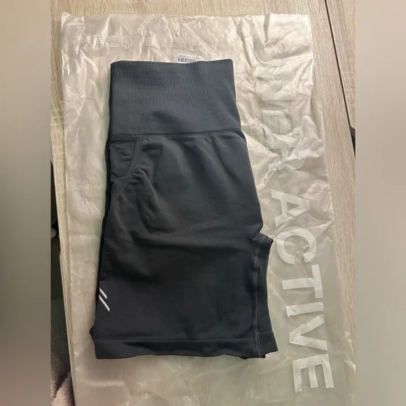 Oner Active Effortless Seamless Shorts - Black - Picture 2 of 5